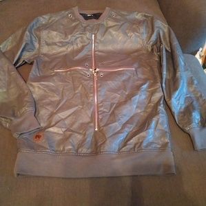 Imperious Poly-eurethane popover